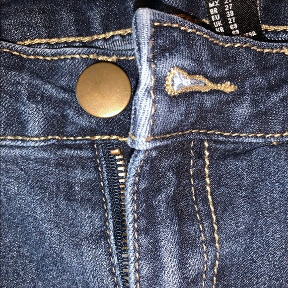 🔥 3/$20 Forever 21 Dark Skinny Jeans - Picture 6 of 6